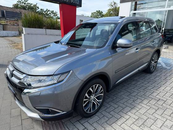 MITSUBISHI OUTLANDER 2.2 4X4 16V DIESEL 4P AUTOMÁTICO